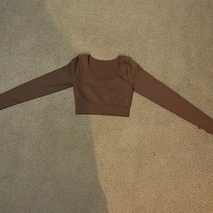 Black and brown athletic crop top size small
